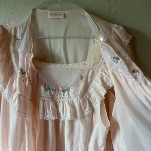 Barbizon Vintage Pink Nightgown with Floral Embroidery